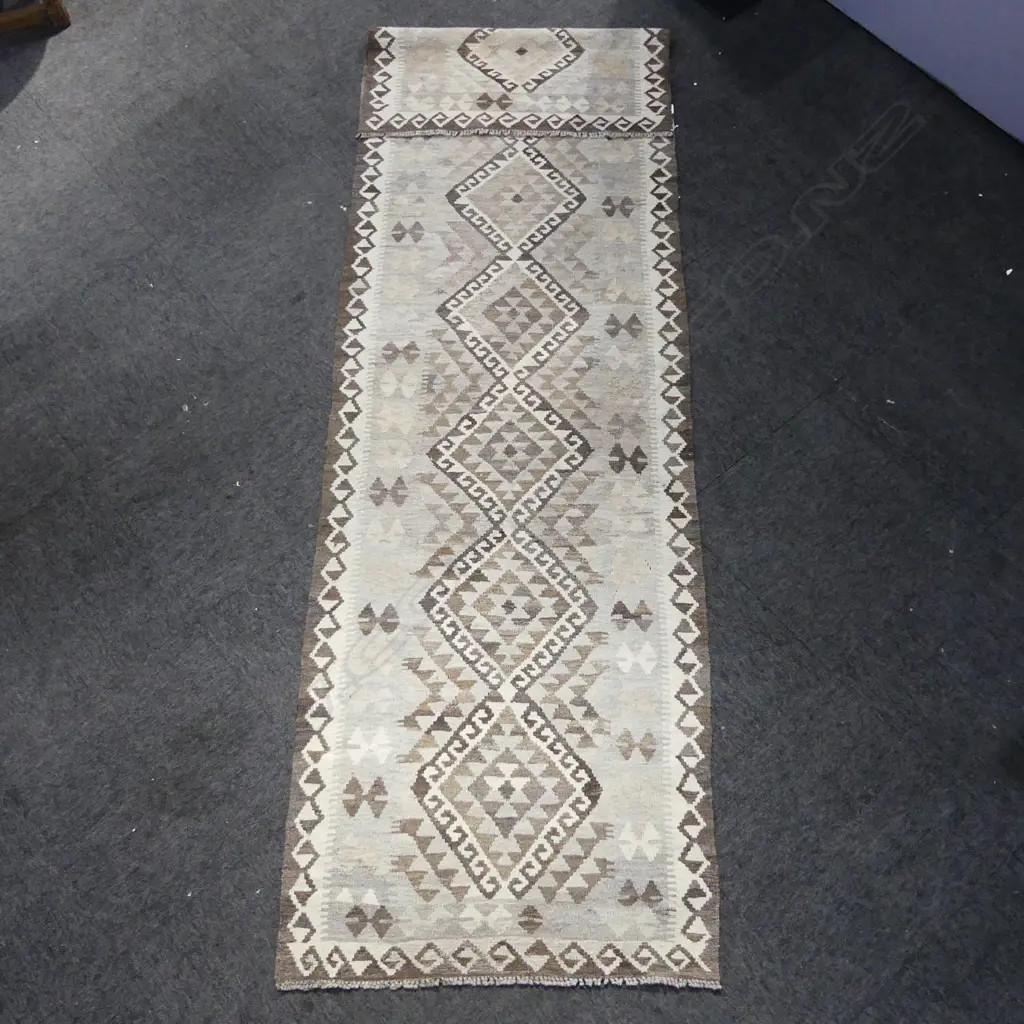 GREY KELIM RUG 3000x900mm Image 1++