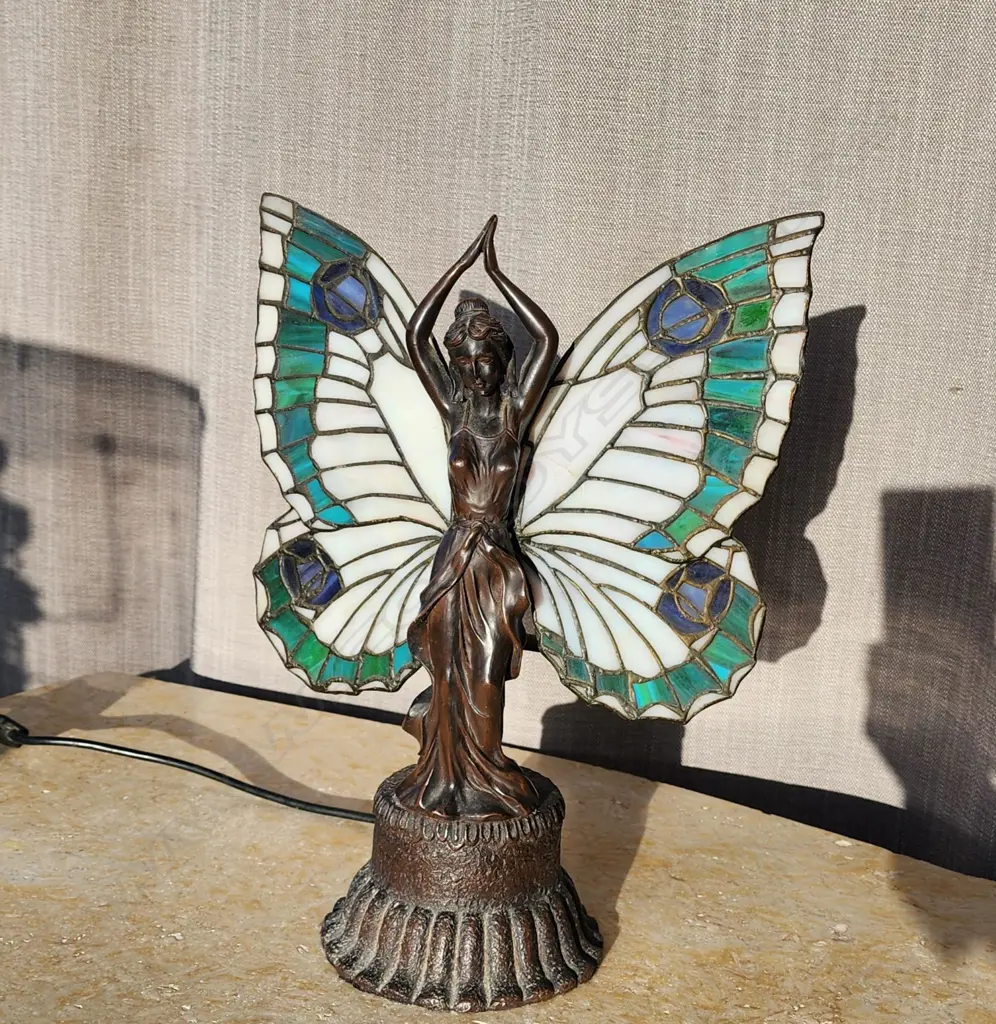 TIFFANY STYLE FAIRY/BUTTERFLY TABLE LAMP - 390x300x150 mm Image 1++