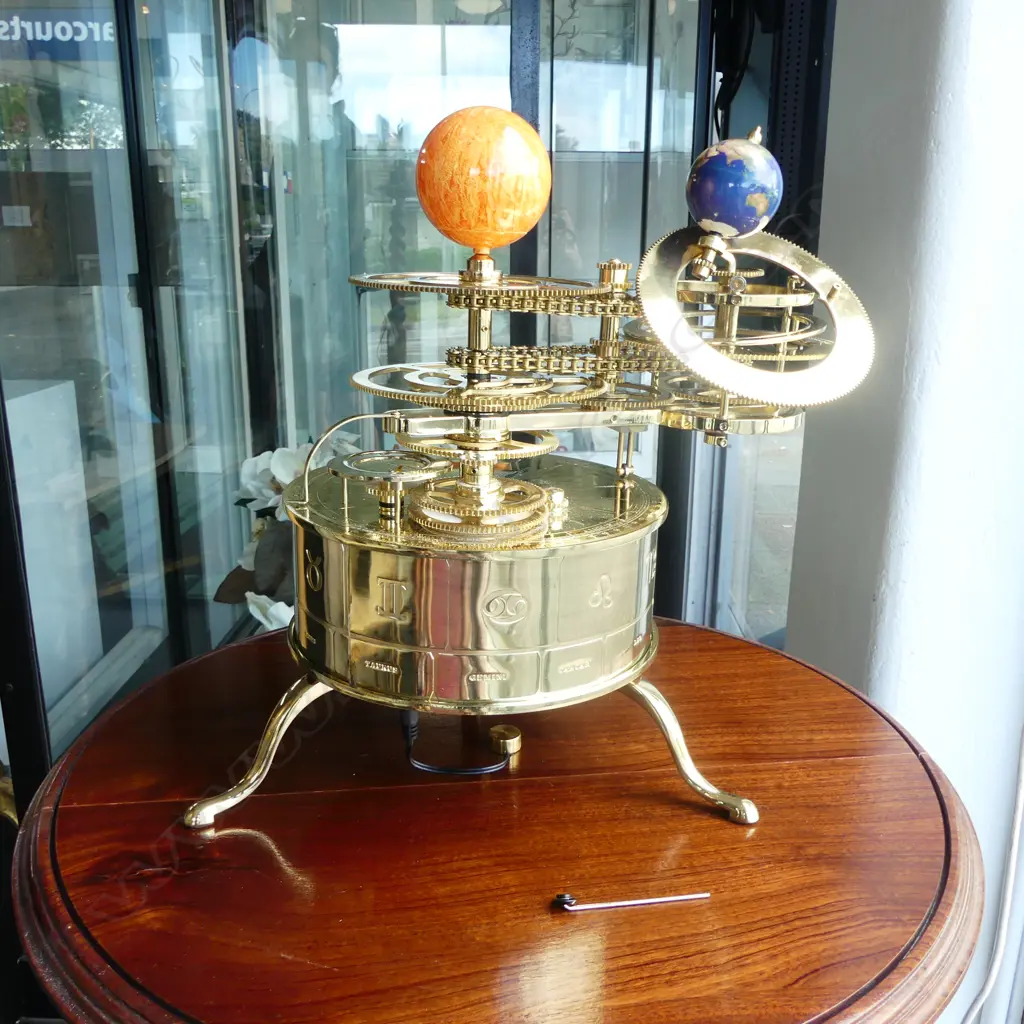ORRERY MECHANICAL EARTH & SUN MODEL ON CUSTOM DISPLAY TABLE H.1390mm Image 1++