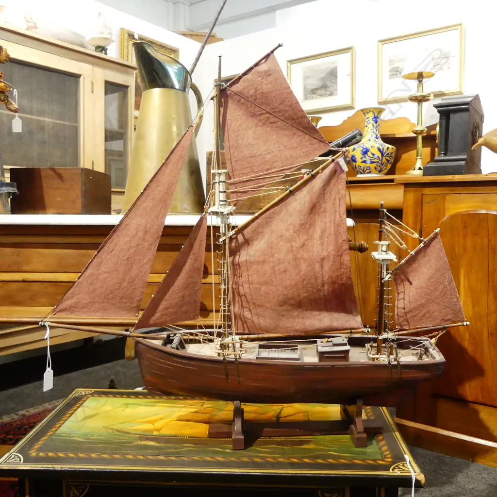 SAIL BOAT MODEL H.600mm Image 1++