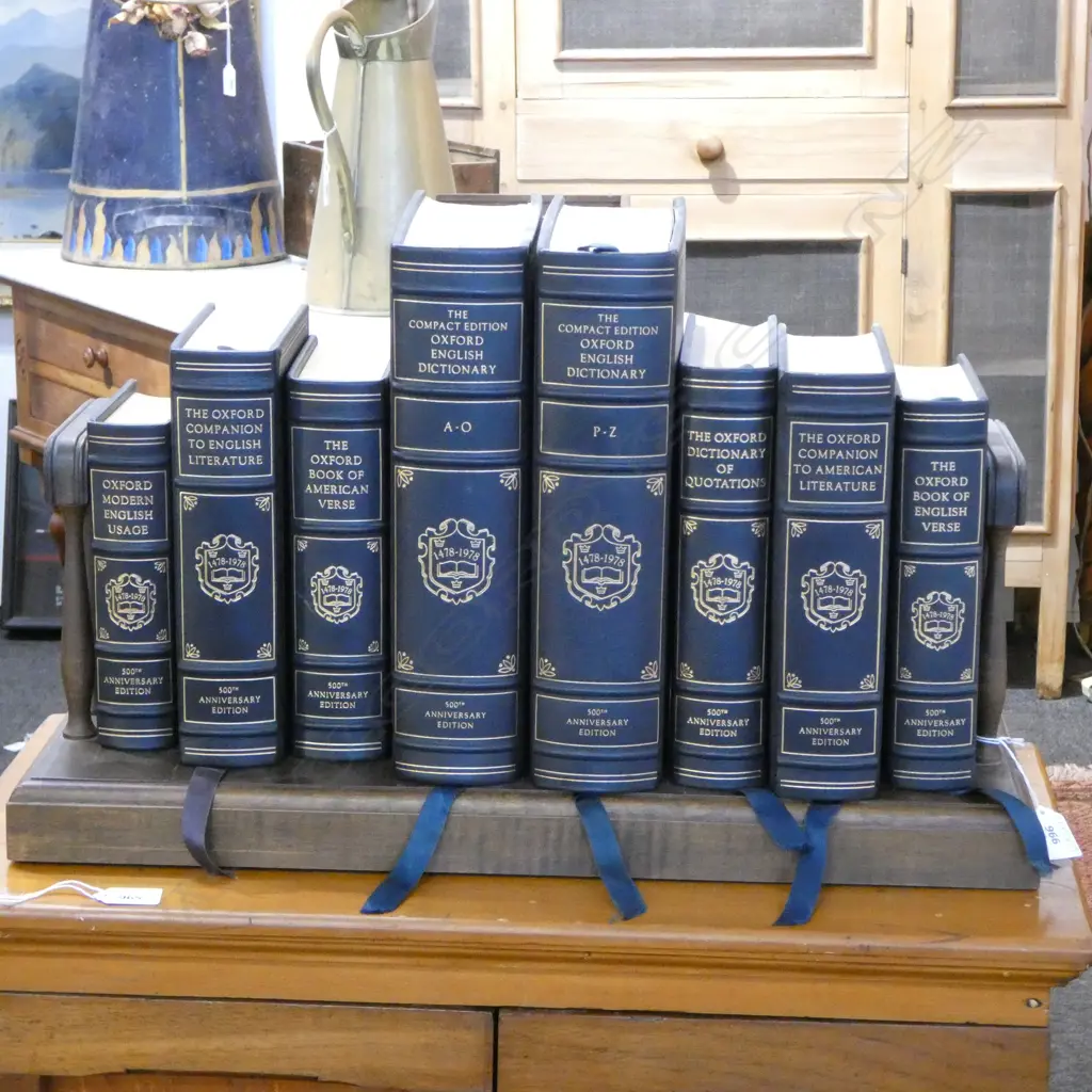 SET OF 8 OXFORD UNIVERSITY PRESS VOLUMES; 500th ANN. ED. 2842/7500 ON STAND W.585mm Image 1++
