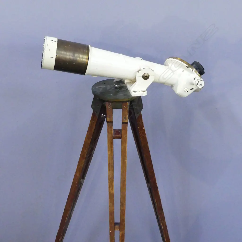 VINTAGE NZ MILITARY/NAVY? TELESCOPE ON WOODEN & BRASS TRIPOD Image 1++