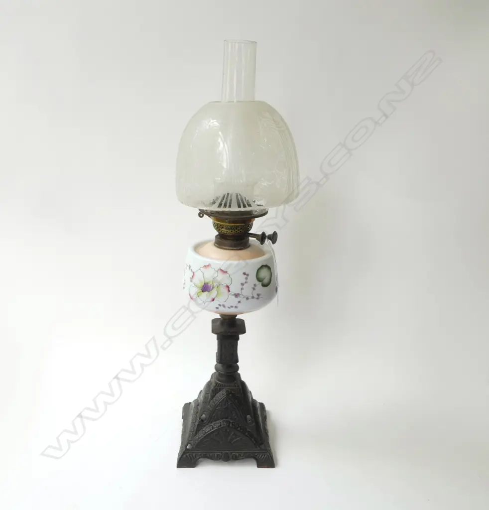 ANTIQUE KEROSENE LAMP H.690mm GLASS AF Image 1++