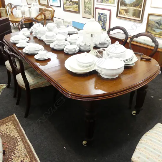 ANTIQUE MAHOGANY EXTENDING DINING TABLE 