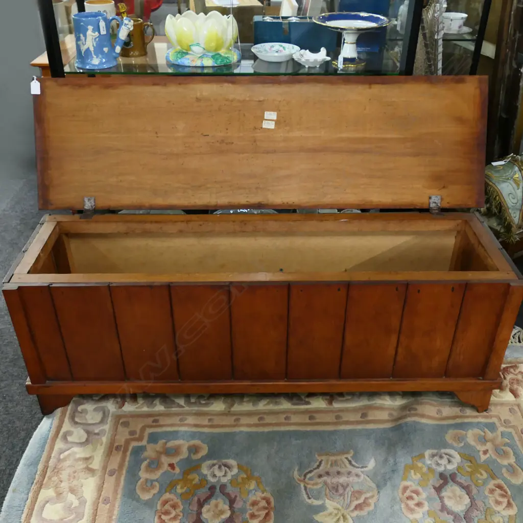 WOODEN BLANKET BOX 1250x370x460mm Image 1++