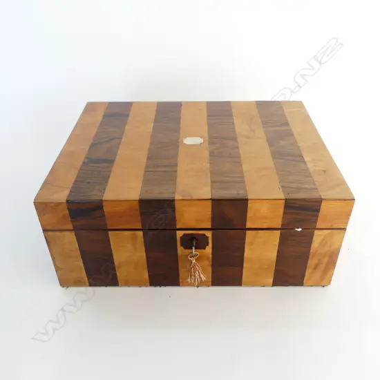 VICT. ROSEWOOD & SATINWOOD BANDED JEWELLERY BOX nicely relined. 300 x 225 x 120mm. With key