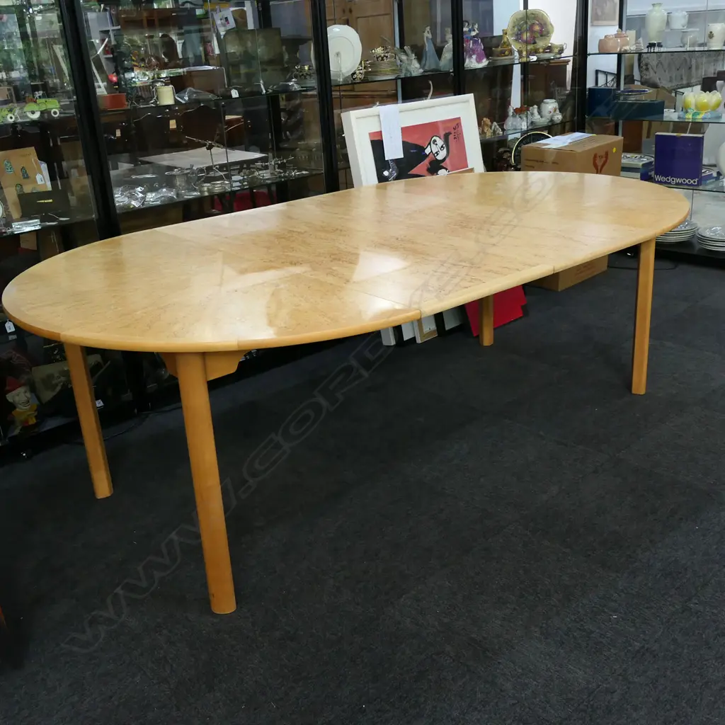 KARL ANDERSSON & SONER DESIGN BURR VENEER CIRCULAR EXTENDING DINING TABLE, Dia.1300mm Image 1++