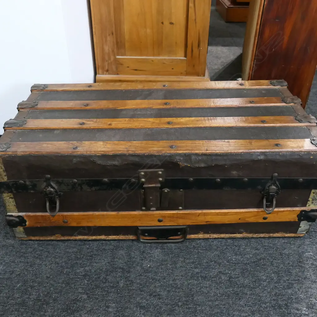 ANTIQUE TRUNK 700x360x260mm Image 1++