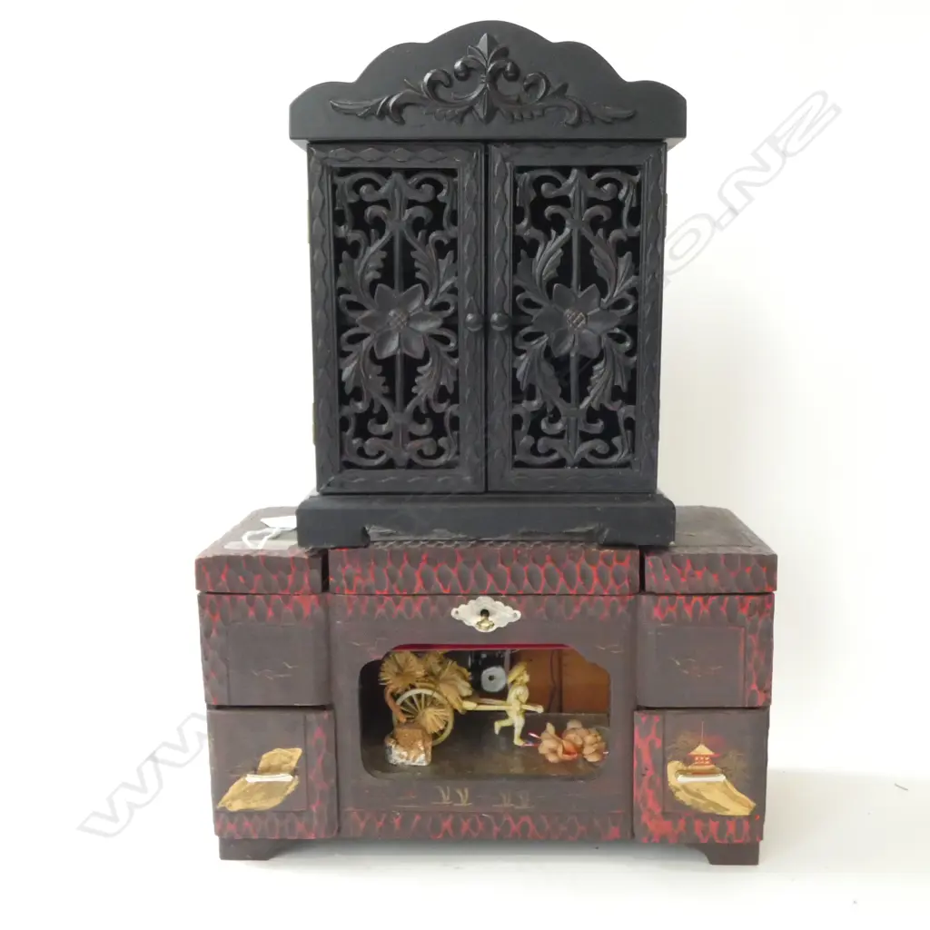 JAPANESE JEWELLERY BOX, SML CARVED CABINET, etc Image 1++