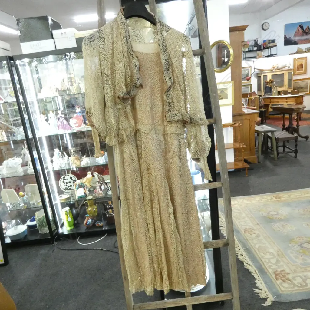 4 VINTAGE DRESSES; 2 1920s AF, 1950s by Frank Usher London, late 20thC GREEN + HAT Image 1++