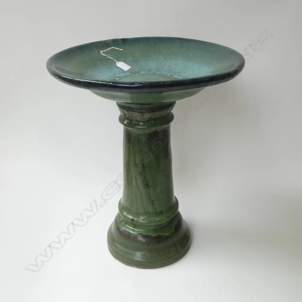 GREEN CERAMIC 2 PART BIRD BATH H.505mm Image 1++