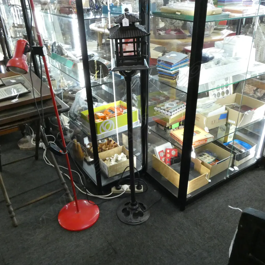 CAST IRON PAGODA LANTERN ON STAND H.1150mm Image 1++