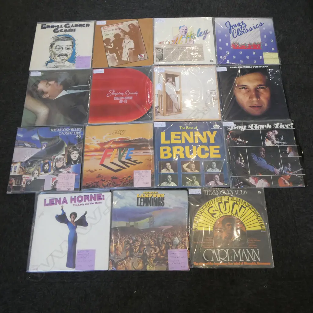 15 ASST. LP RECORDS; DON MCLEAN, JIMMY BUFFETT, etc Image 1++