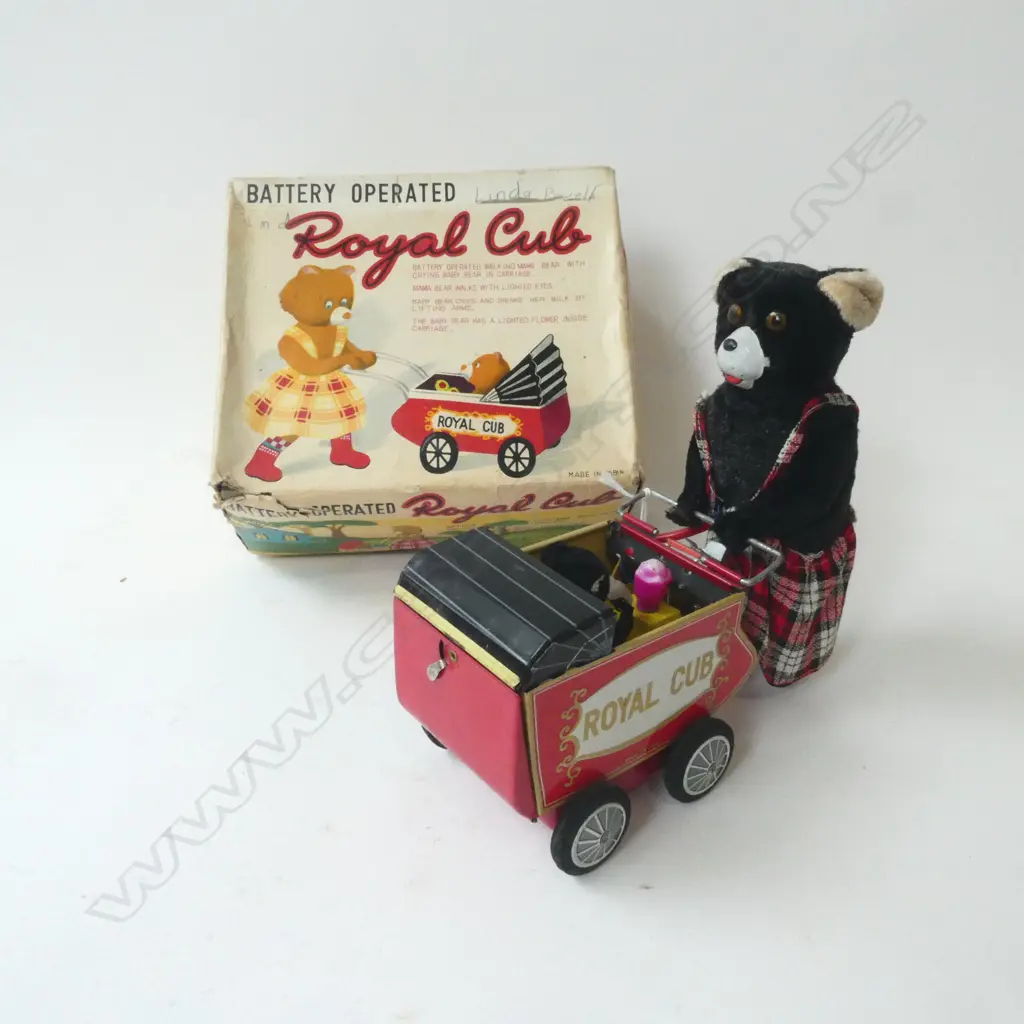 VINTAGE 'ROYAL CUB' TOY H.180mm in orig. box Image 1++
