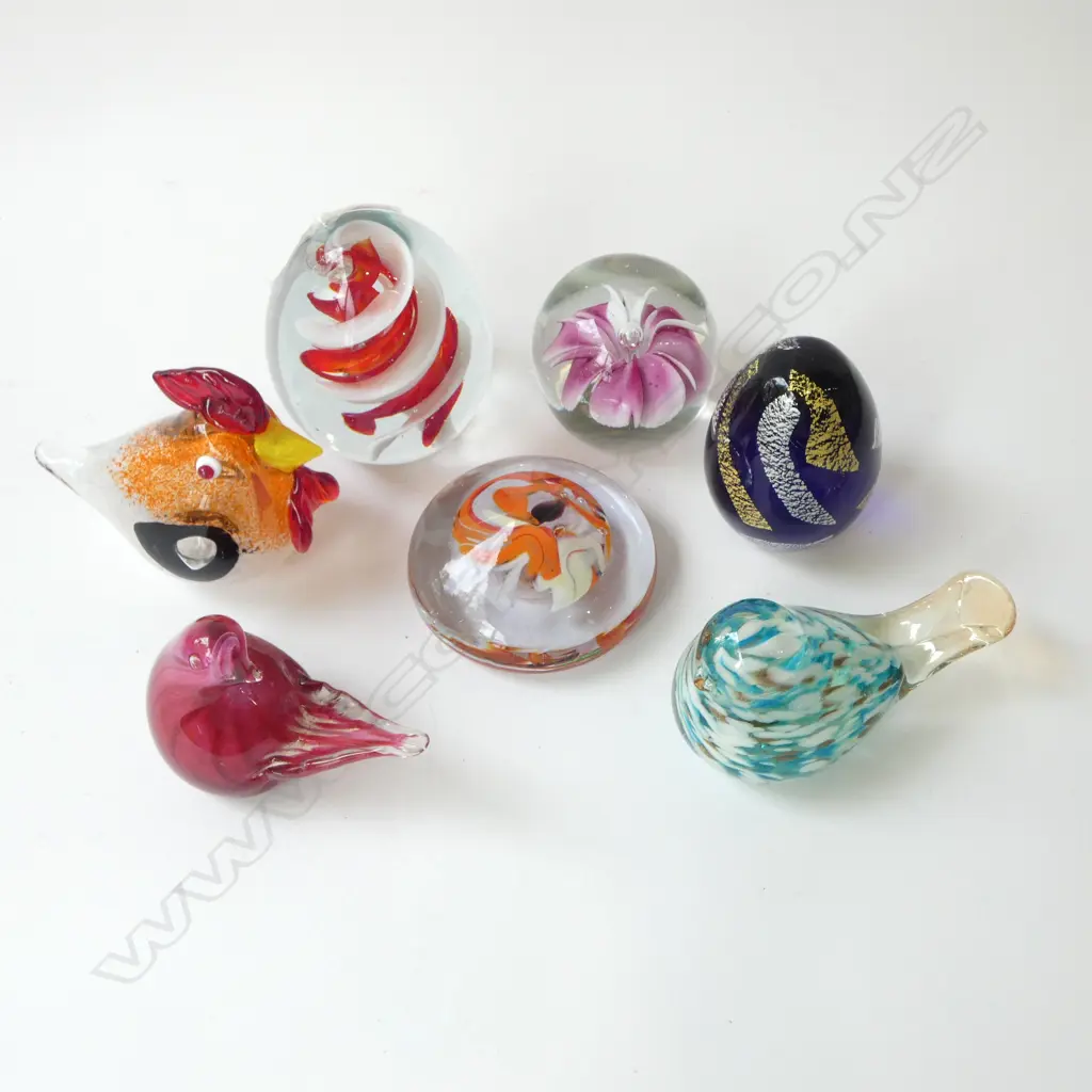 7 ART GLASS PAPERWEIGHTS H.100mm Image 1++