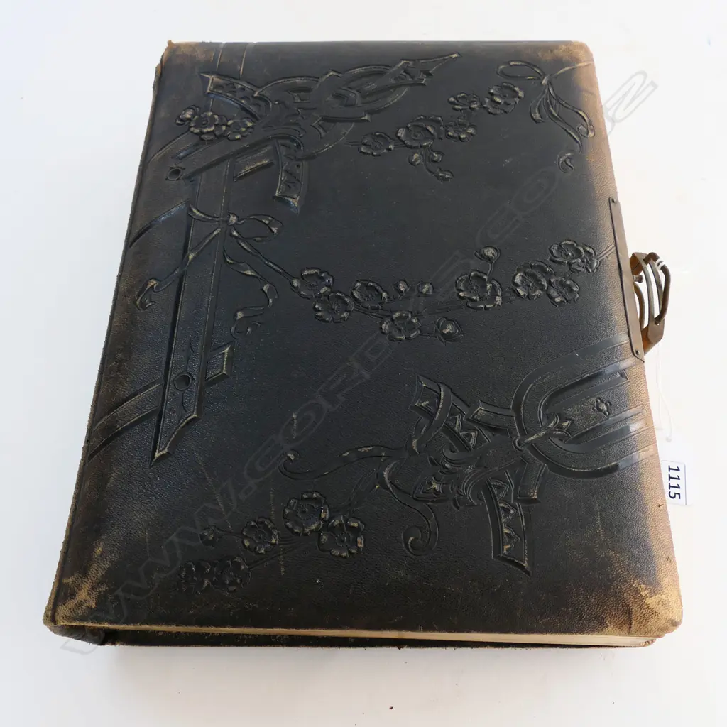 VICTORIAN PHOTO ALBUM (EMPTY) Image 1++