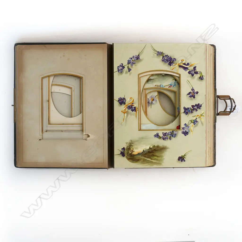 VICTORIAN PHOTO ALBUM (EMPTY) Image 1++