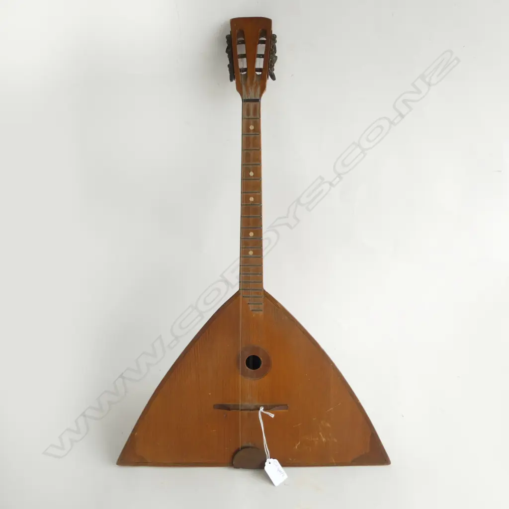 VINTAGE BALALAIKA; TRIANGULAR STRINGED INSTRUMENT L.670mm Image 1++
