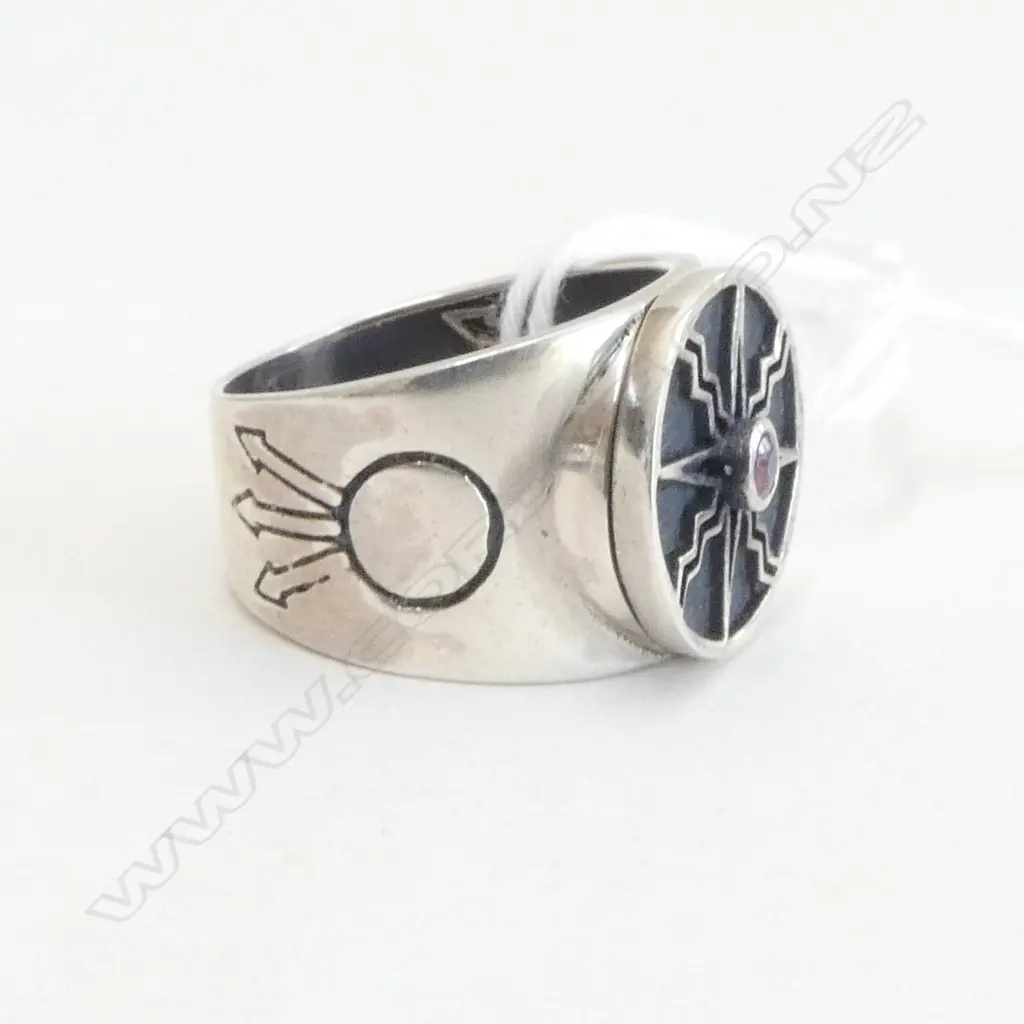 SILVER & PINK STONE SUN DESIGN RING Image 1++