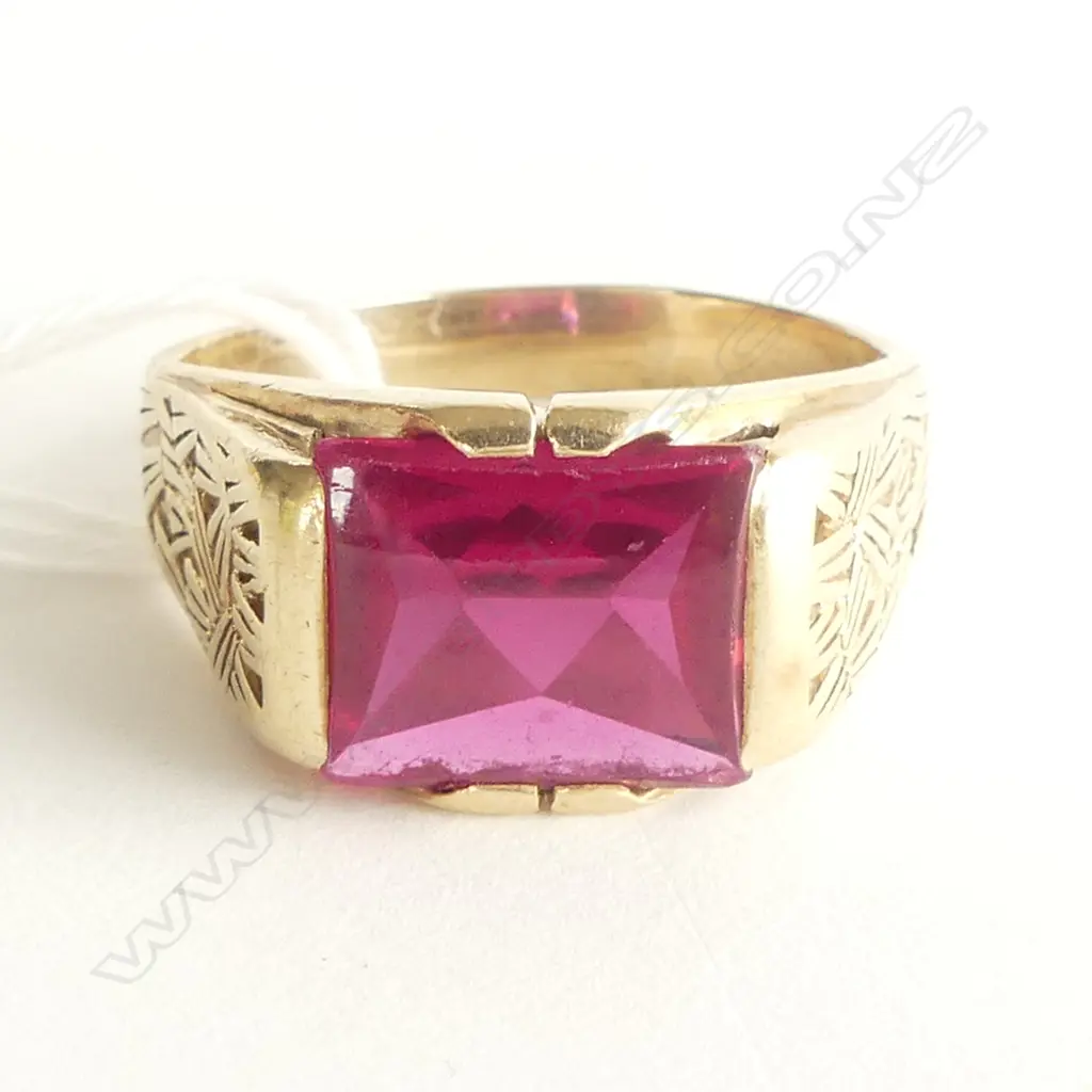 GENTS 9ct GOLD SIGNET RING SET w RED GLASS STONE 8.45gms SIZE Z Image 1++