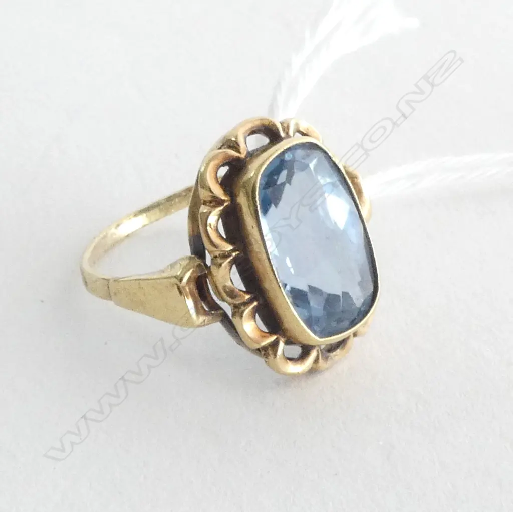 14ct GOLD RING w.  BLUE  TOPAZ STONE 2.9grms SIZE I Image 1++