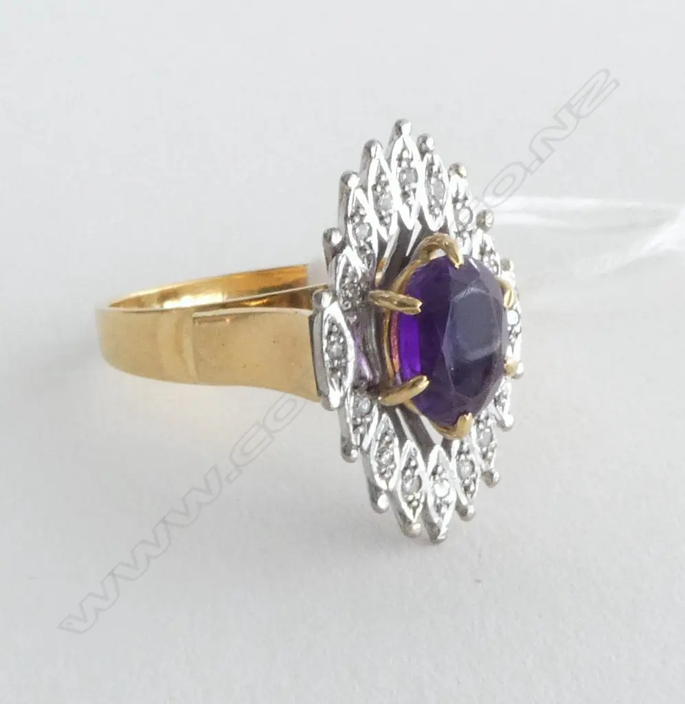 18CT GOLD RING 9.8grms set with AMETHYST & DIAMOND CLUSTER (SIZE Q?) Image 1++