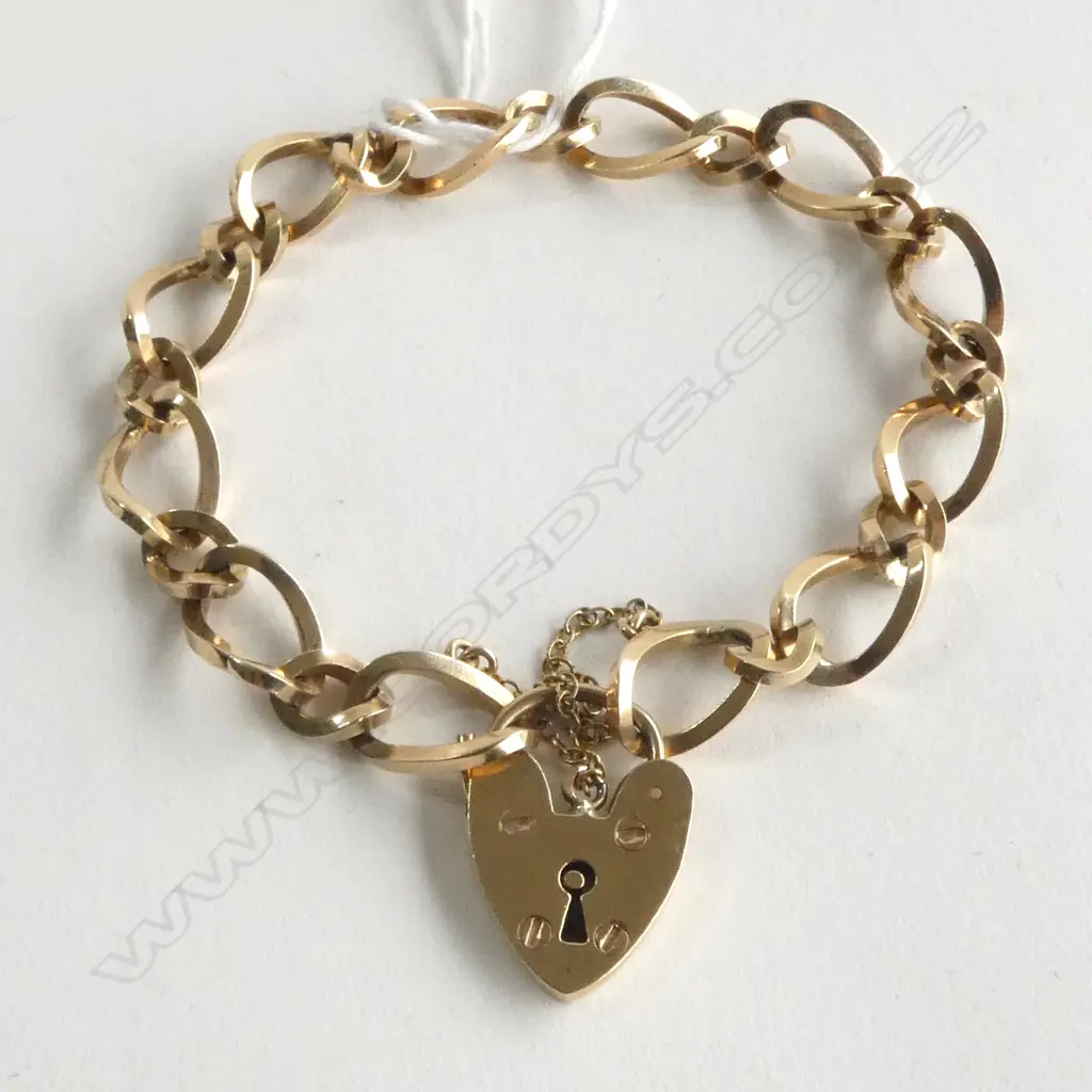 VINTAGE 9ct GOLD SQUARE LINK BRACELET W heart padlock clasp 19.26gms Image 1++