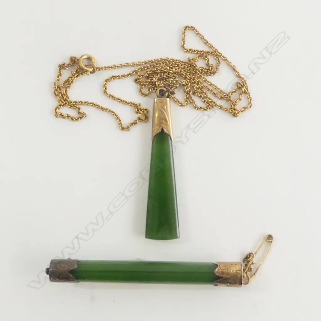 early 20THc 9ct GOLD MOUNTED POUNAMU PENDANT & BAR BROOCH w gold plate chain Image 1++