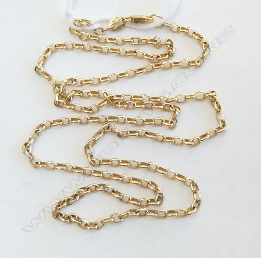 9ct GOLD OVAL LINK NECKCHAIN L.530mm 6.28gms Image 1++