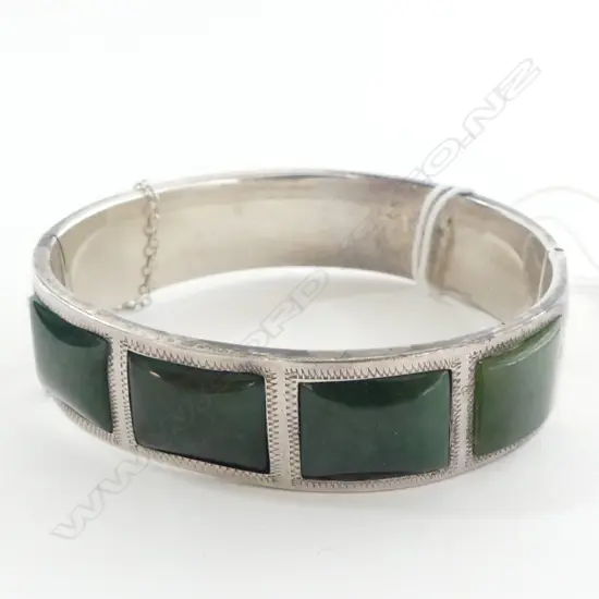 NZ S/SILVER & JADE BRACLET MARKED H&S 44G SLIGHT DAMAGE