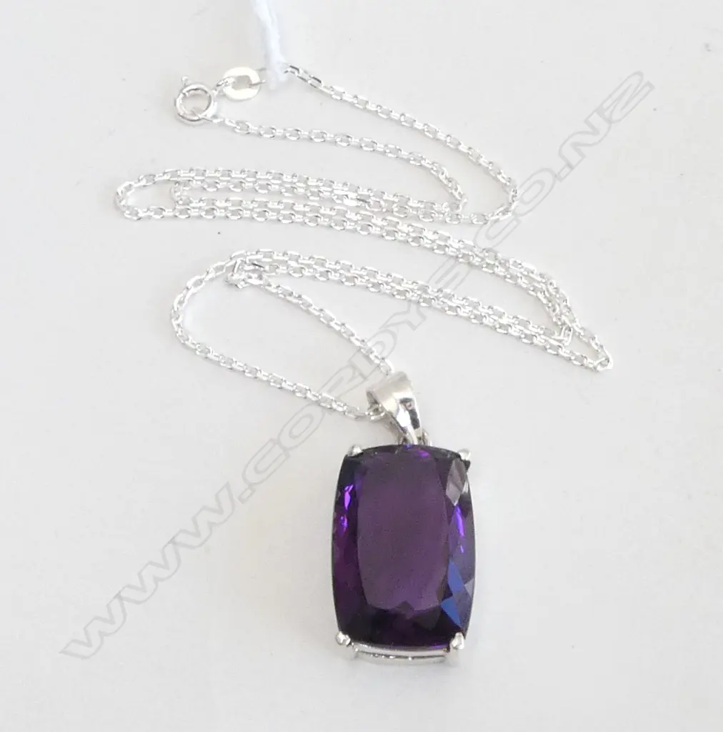 SILVER SET AMETHYST PENDANT on SILVER CHAIN, L.440mm Image 1++