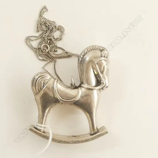 S/SILVER ROCKING HORSE PENDANT MAKER RM TRUSH 33G