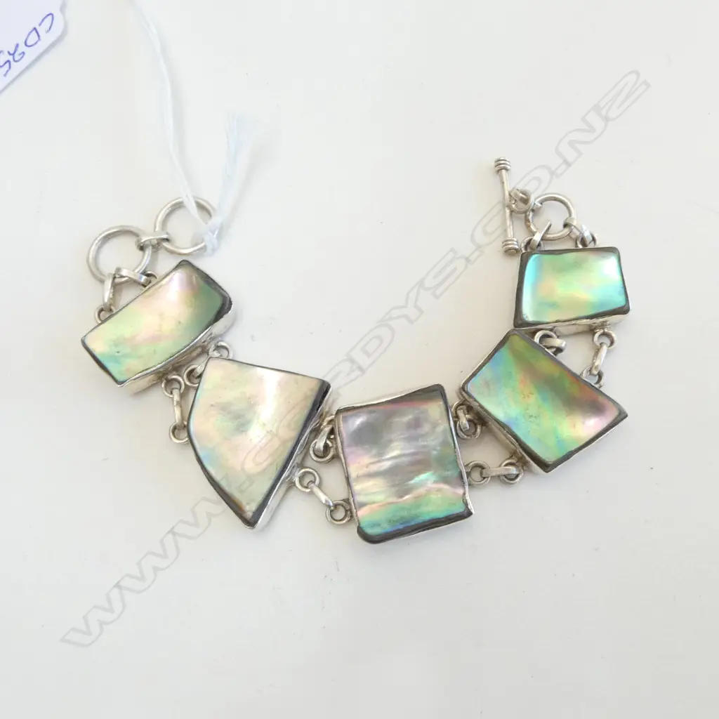 SILVER & SHELL LINK BRACELET Image 1++