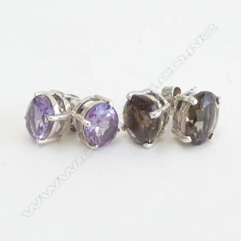 TWO PRS SILVER EARRINGS (STUDS) SMOKEY QUARTZ & AMETHYST Image 1++