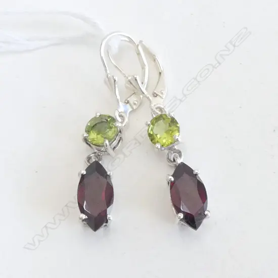 PR SILVER GARNET & PERIDOT DROP EARRINGS 