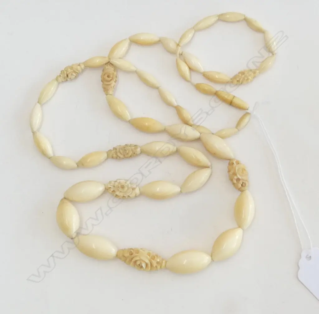 ANTIQUE LONG CARVED IVORY NECKLACE graduated beads L.840mm  Image 1++