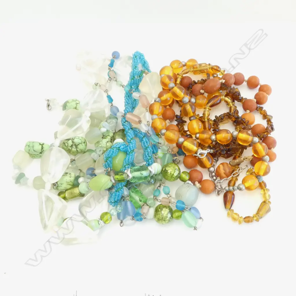 ASSTD COSTUME NECKLACES Image 1++