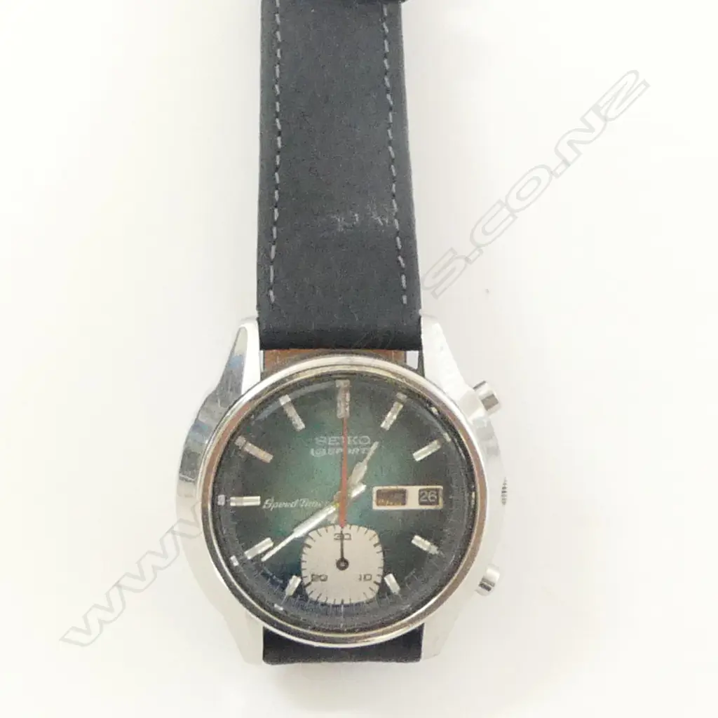 VINTAGE SEIKO 5 GENT'S WRISTWATCH green face Image 1++