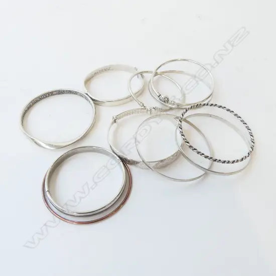 7 STG SILVER BANGLES & 1 SILVER PANDORA BANGLE SET WITH CZs + 3 OTHERS 87.1gms
