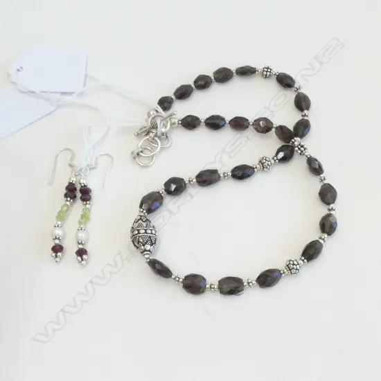 SILVER & SMOKEY QUARTZ? NECKLACE & PR SILVER/PERIDOT/PEARL DROP EARRINGS