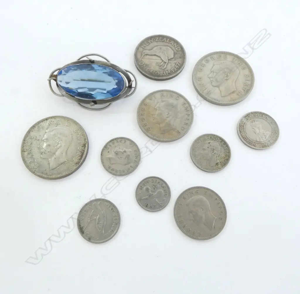 SEL. NZ COINS some silver + BROOCH Image 1++