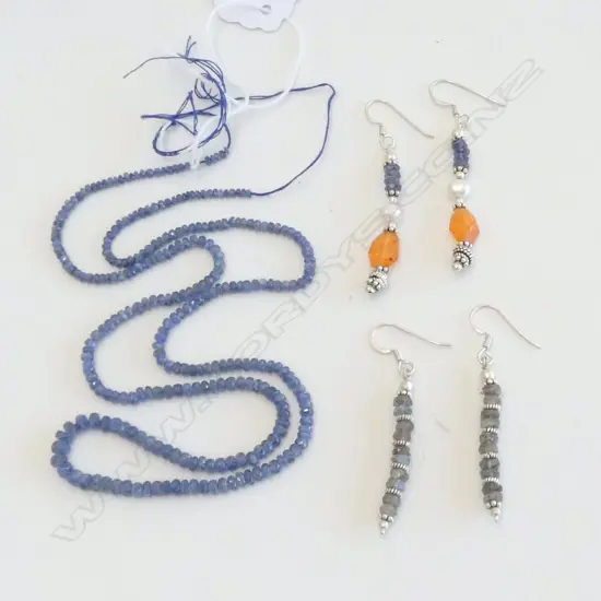 BLUE SAPHIRE BEAD NECKLACE (no clasp) & 2 PRS SILVER & SEMI PRECIOUS STONE DROP EARRINGS