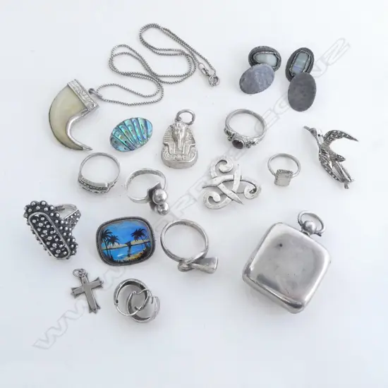 BAG SILVER JEWELLERY: RINHS. BROOCHES. PENDANTS. OPAL CUFFLINKS ETC 