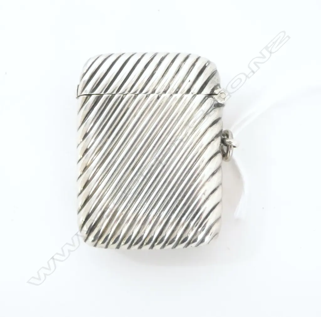 VICTORIAN SILVER VESTA CASE, LINEAR DESIGN with loop suspension, CHESTER 1894, 33gms Image 1++