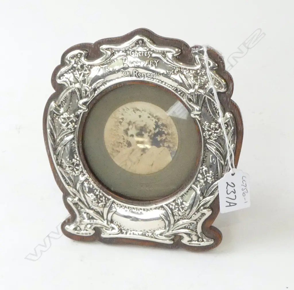 STG SILVER PHOTO FRAME 'THERE'S ROSEMARY FOR REMEMBRANCE' B'HAM 1904 170x155mm Image 1++