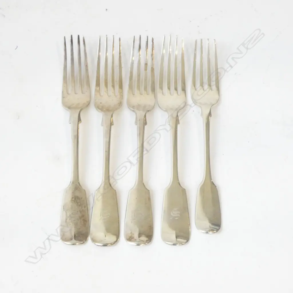 set 4 VICTORIAN Exeter 1859 + 1 WMIV SILVER DESSERT FORKS fiddle pattern 243gms   Image 1++