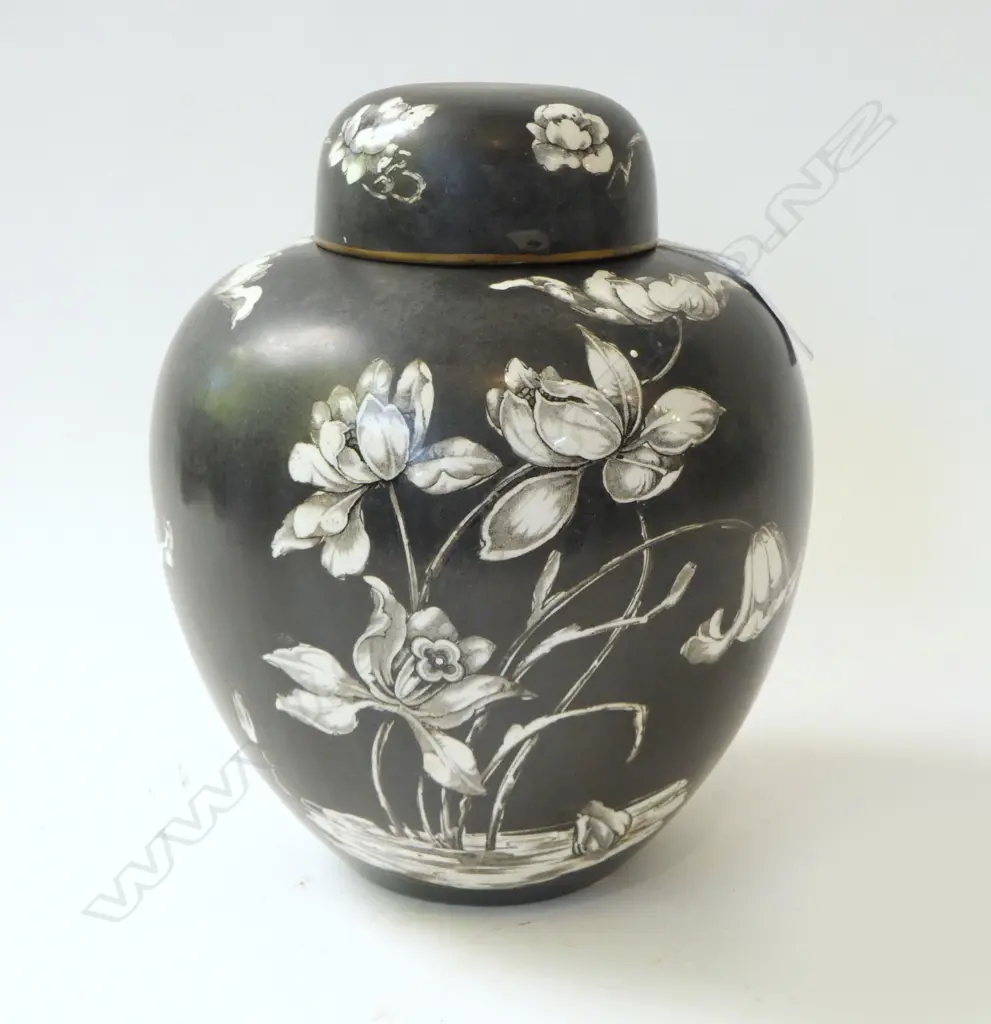 LRG PHOENIX WARE GINGER JAR, CRANE & FLOWER MOTIFS, H.240mm (21530) Image 1++