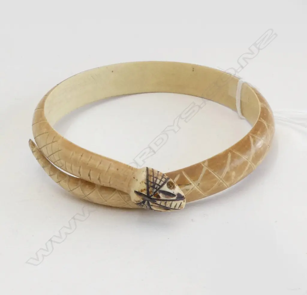 ART DECO BAKELITE SNAKE SLAVE BANGLE Dia.85mm Image 1++