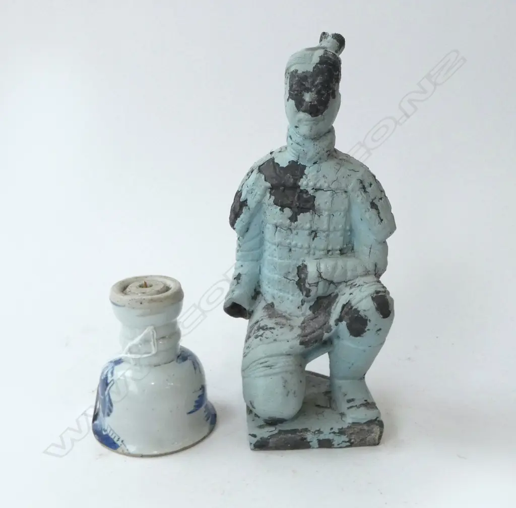 CHINESE B/W PORCELAIN PRICKET STICK H.100mm + CERAMIC WARRIOR H.250mm Image 1++