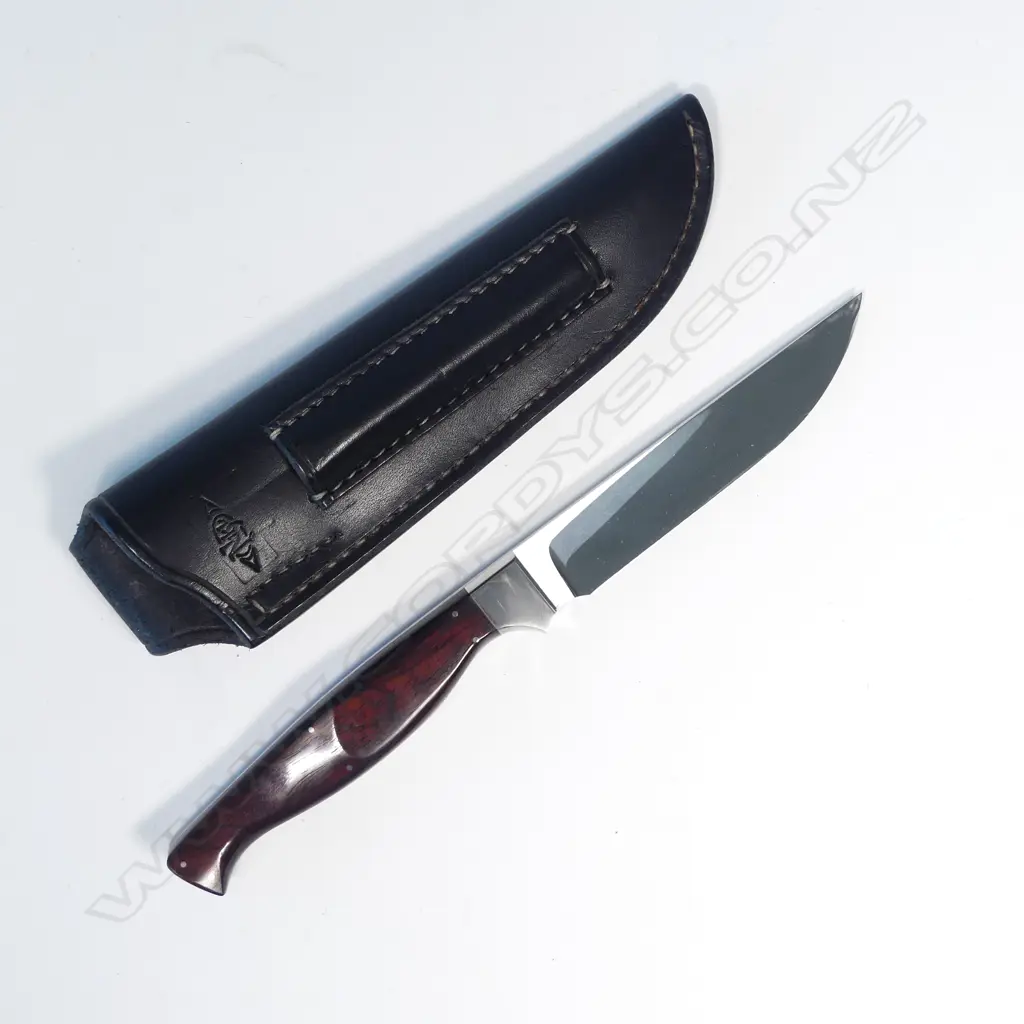 UNMARKED HANDCRAFTED CUSTOM HUNTING KNIFE. L260mm Image 1++